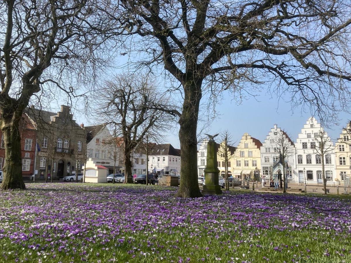 Villa Ferienhaus - Sonnenhaus à Friedrichstadt Extérieur photo